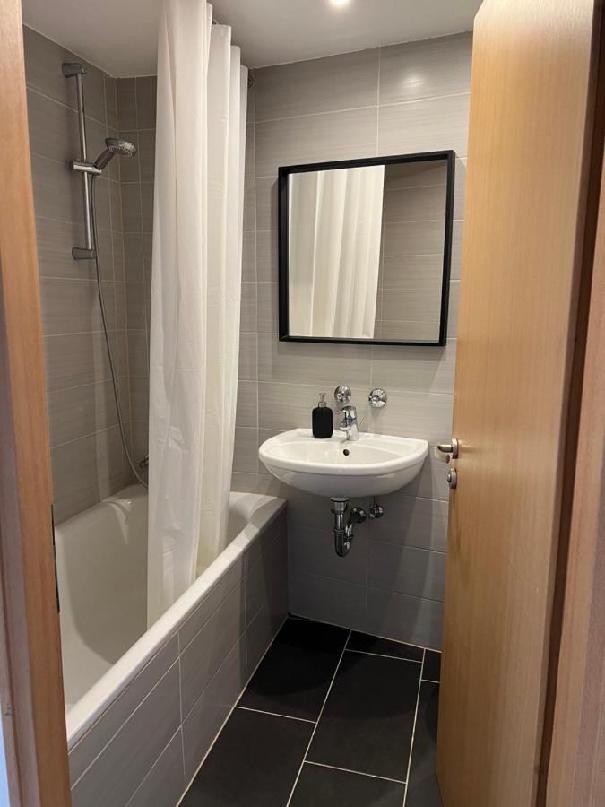 Cityapartment Im 33. Stock 아우크스부르크 외부 사진
