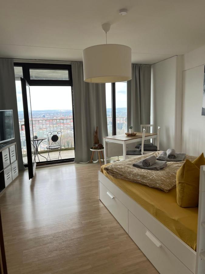 Cityapartment Im 33. Stock 아우크스부르크 외부 사진